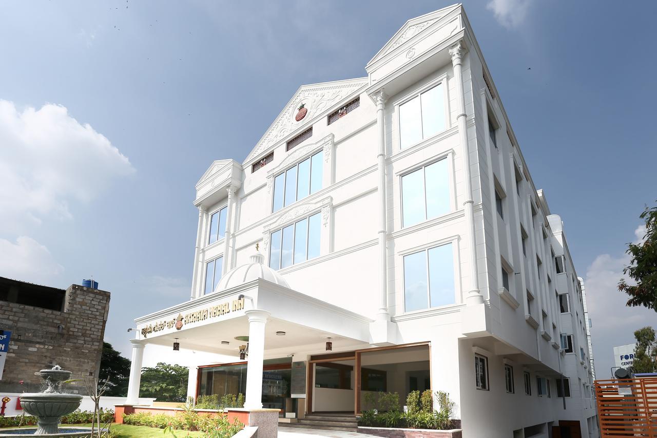 Treebo Premium Akshaya Mahal Inn Maiçor Exterior foto